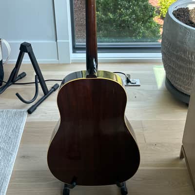 Gibson J-160E 1967 - Sunburst image 3