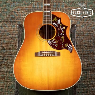 2025 Gibson Hummingbird Original acoustic guitar, Heritage Cherry sunburst, w/ original case image 5