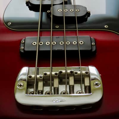 G&L Series SB-2 Bass with Maple Fretboard Mid 1995 - Fullerton Red image 9
