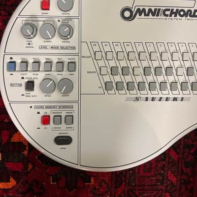 Suzuki OM-84 Omnichord 1984 Gray image 2