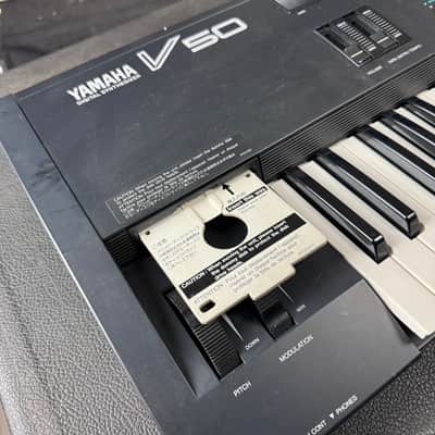 Yamaha V-50 Digital Workstation Synthesizer 61-Key Serived and Cleaned - 1990's image 4