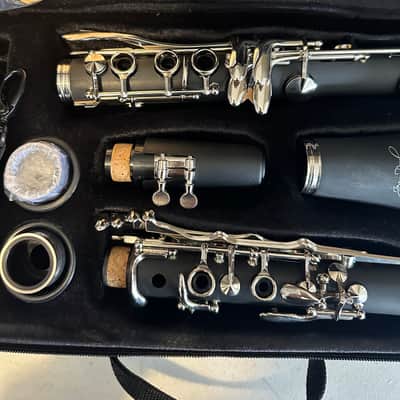 Jean Paul USA CL-300 Student Bb Clarinet Outfit w/ Contoured Case image 4