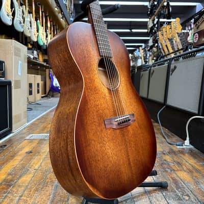 Martin 000-15M StreetMaster Mahogany Burst w/Padded Gig Bag image 2
