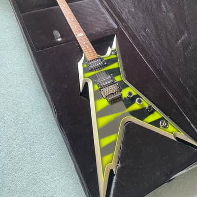 Dean Razorback Bumble Bee Slime with Original Case image 10