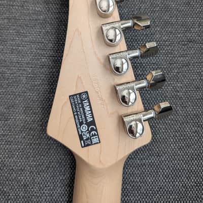 Yamaha 311H Pacifica, Rosewood Fretboard, Natural Satin Alder image 10