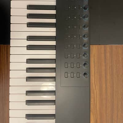 Alesis VI61 USB MIDI Keyboard / Pad Controller 2010s - Black, with Stand and Sustain Pedal image 3