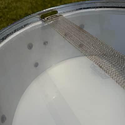 Gretsch 4102 Renown 14x5.5" 8-Lug Snare Drum with Round Badge 1958 - 1966 Tri-Tone Blue and Silver image 10