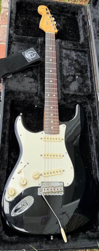 Fender Strocaster 2014 - Black image 1