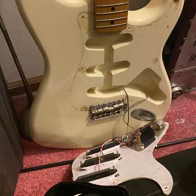 1986 Squier Stratocaster Olympic White E6 Serial image 9