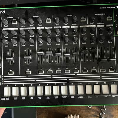 Roland AIRA TR-8 Rhythm Performer Drum Machine 2014 - Present - Black