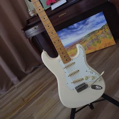 Fender JV Modified '60s Stratocaster 2022 - 2024 - Olympic White image 2
