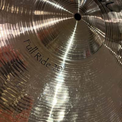 Paiste Used 20 in. Signature Full Ride Cymbal 2512g image 2