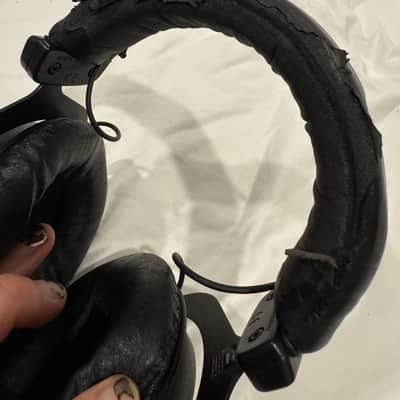 Beyerdynamic DT 770M Closed Back Headphones 2010s - Black image 4