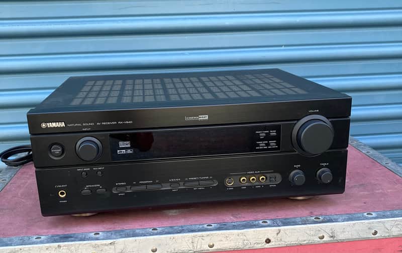 Yamaha RX-V640 - 320 Watt 6.1 Surround Sound Stereo System image 1