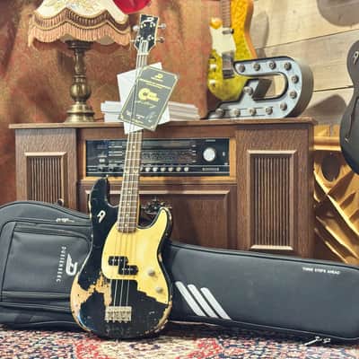 Duesenberg | Alliance Chris Chaney Bass | Distressed Black | 2025 | Relic image 8