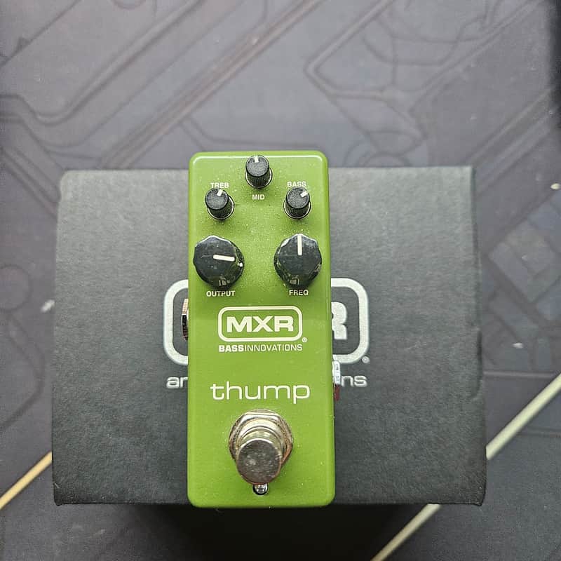 MXR M281 Thump Bass Preamp