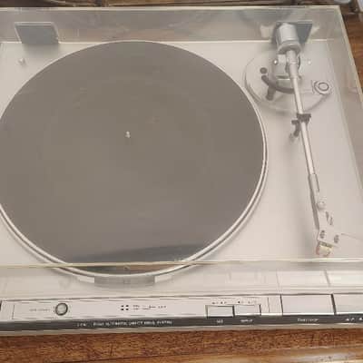 JVC L F41 turntable in very good condition - 1970's image 5