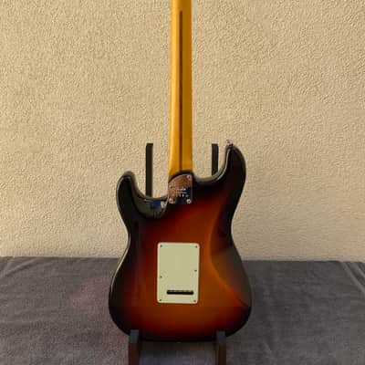 Fender Ultra Stratocaster 2021 - Ultraburst image 12