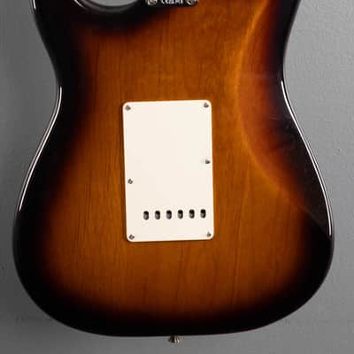 Fender American Vintage II 1957 Stratocaster - Two Color Sunburst image 5