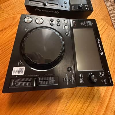 Pioneer XDJ-700 Rekordbox Digital Media Player (Pair) —Excellent Condition image 2