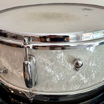 Slingerland Student model 6-lug WMP snare 1960s - White Marine Pearl image 3