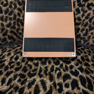 Caroline Guitar Company Arigato Phaser / Vibrato 2022 - Present - Peach image 6