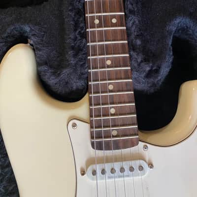 2012 Fender Squier Stratocaster 70’s Vintage Modified image 5