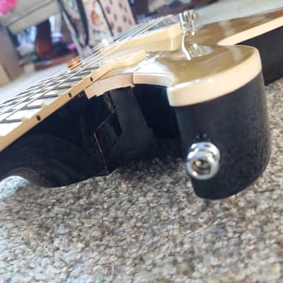 2011 Gibson Les Paul Gold Top DC image 8