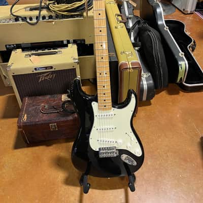 Fender Stratocaster 2012 - Black gloss image 1