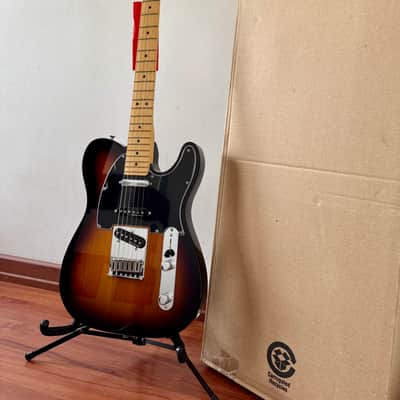 Fender  Deluxe Nashville Telecaster  2019 Maple Fingerboard image 7