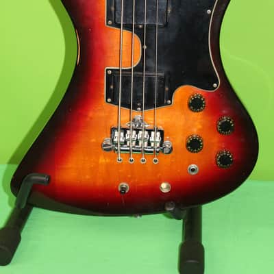 Gibson RD Artist 1977 – Sunburst – Moog Electronics – Original Case image 2