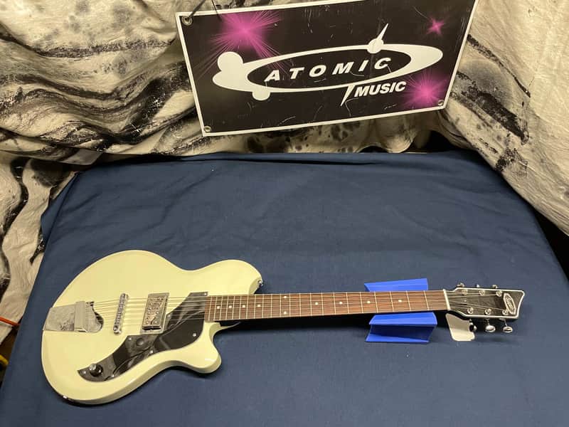 Supro Island Series Jamesport Singlecut Guitar 2016 - Antique White image 1