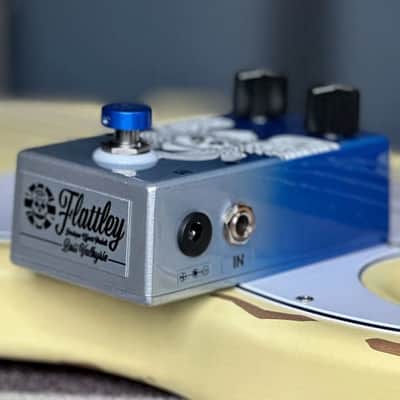 Flattley Boutique Effects Pedals Guitar Platinum Range - Bass Valkyrie Vintage Chorus Pedal image 6