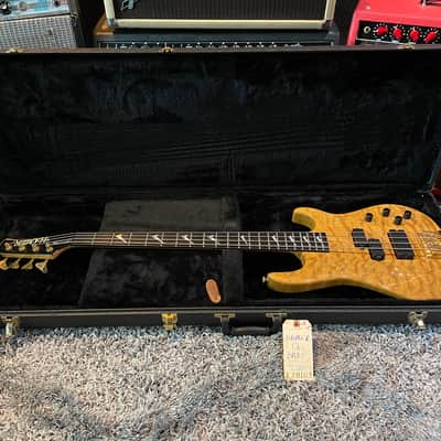 Rare USA Hamer Chaparral Max 4-string bass quilted maple with original hardshell case image 17