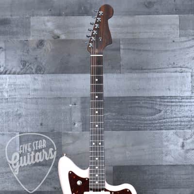 Pre-Owned Fender Limited Edition American Professional Jazzmaster Rosewood - Shell Pink with Hard Shell Case image 3