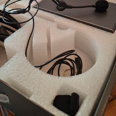Sennheiser XSW 1-ME3-A Wireless Headset Microphone System image 3