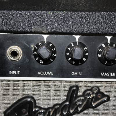 Fender Harvard II Guitar Combo Amp 1x10" speaker 20 Watts image 4
