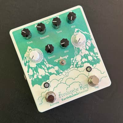 EarthQuaker Devices Avalanche Run Stereo Reverb & Delay with Tap Tempo V2 2018 - Present - Various image 1