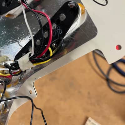 Fender American Standard ”Fully Loaded” Stratocaster Pickguard image 5