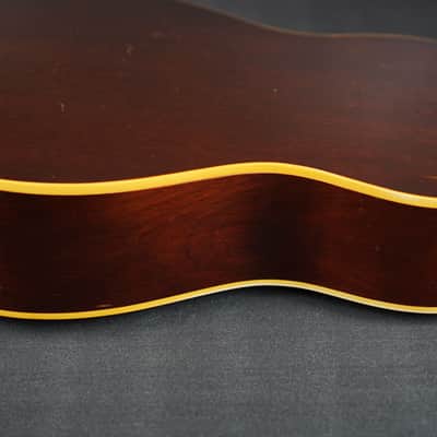 Gibson B-25-12 1968 - Sunburst image 16