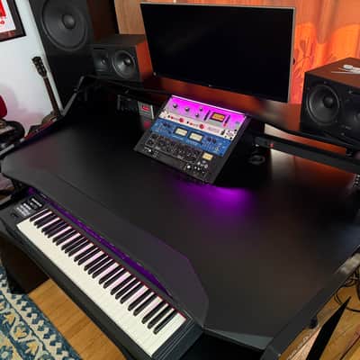 studio desk Dominator Series Workstation 2020's - Black High Gloss image 13