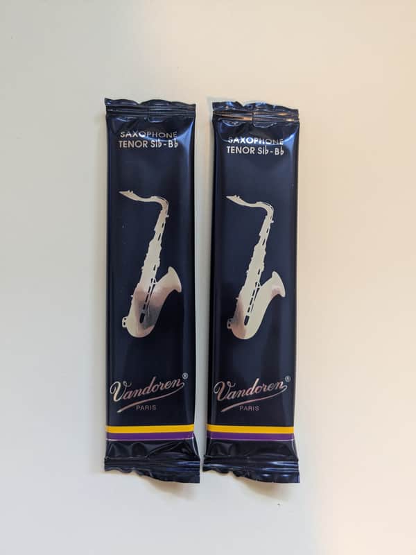 Vandoren SR2235 Traditional Bb Tenor Sax Reeds - Strength 3.5 | Reverb