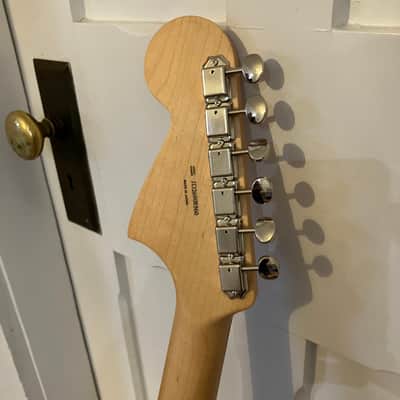 Fender Japan Traditional 60s Jaguar FSR Shell Pink image 9