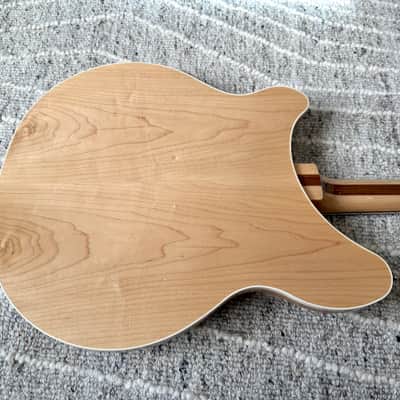 Rickenbacker 360 2023 - Mapleglo image 15