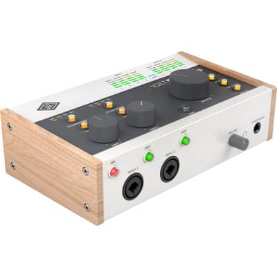 Universal Audio Volt 476 Portable 4x4 USB Type-C Audio/MIDI Interface with Built-In Compressor image 1