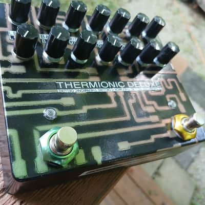 PigStompPedals "Dual DirtyShirley clone" PedalPCB -Thermionic Deluxe- Color shift circuitry finish image 10