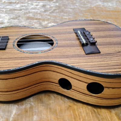 Liger Ukulele • Professional Tenor Ukulele with Built-in Amp and Speaker image 8