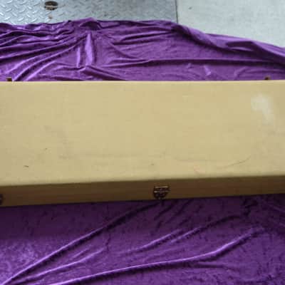 Fender Stratocaster Telecaster 1950s style vintage tweed case made in USA*cool hard case with a real vintage vibe to it*heavily used but still goin' strong after many years on the road*perfect fit for your old Strat/Telly image 3