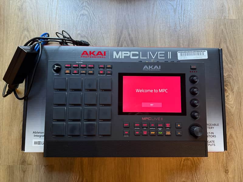 Akai MPC Live II Standalone Sampler / Sequencer with 1TB SSD included image 1