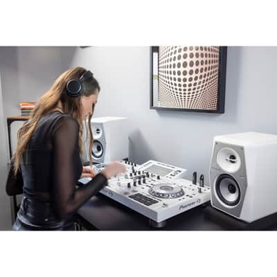 Pioneer DJ VM-50 2-Way Active Studio Monitor (Single, White) image 3